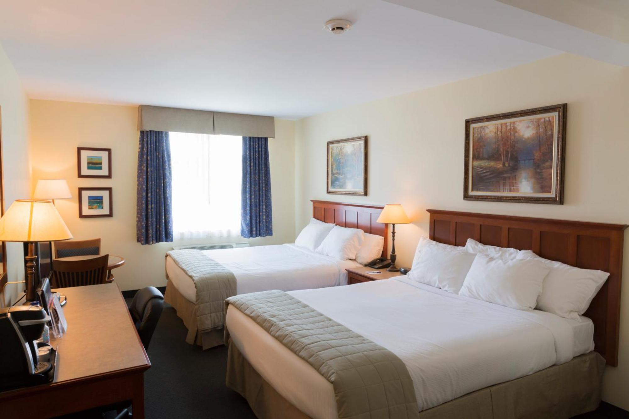Hotel St-Bernard Saint-Bernard-de-Lacolle ภายนอก รูปภาพ