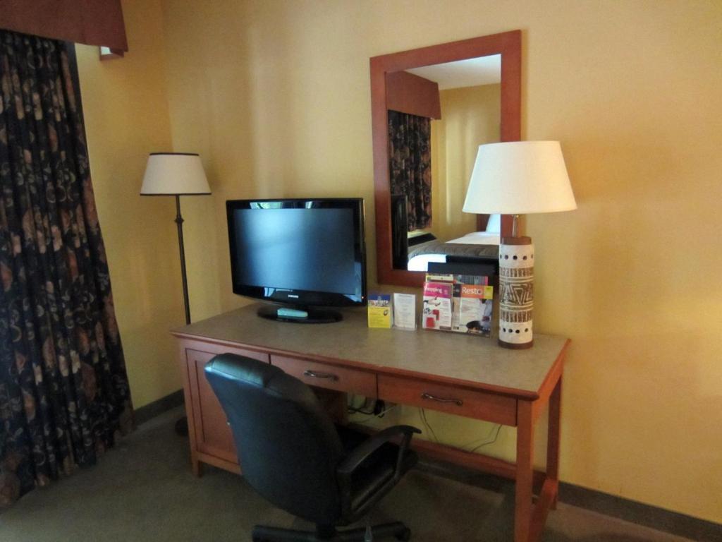 Hotel St-Bernard Saint-Bernard-de-Lacolle ห้อง รูปภาพ